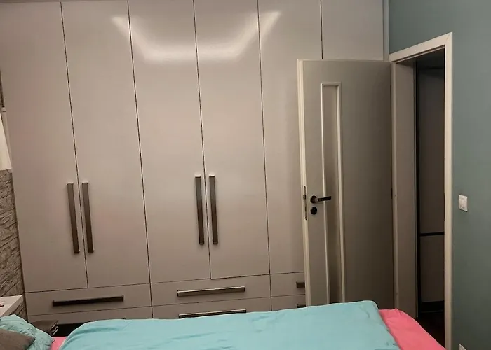 Big In Quiet Location Close To The Center -ideal For Families With Kids Прага